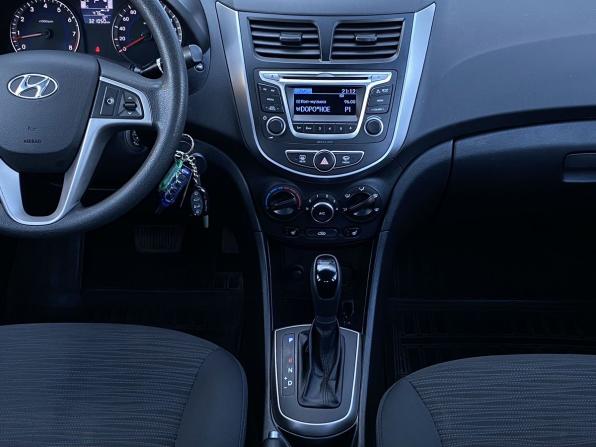 Hyundai Solaris I Рестайлинг с пробегом 2016 года, цена 719 000 рублей, 321048 км, седан, Автокод Объявления