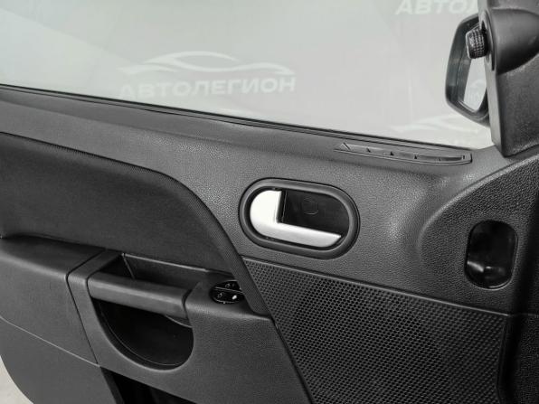 Ford Fiesta Mk5 с пробегом 2005 года, цена 380 000 рублей, 345336 км, хэтчбек, Автокод Объявления