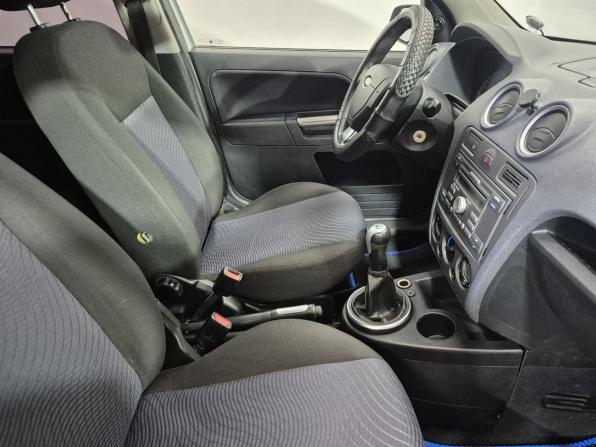 Ford Fusion I Рестайлинг с пробегом 2007 года, цена 390 000 рублей, 237110 км, хэтчбек, Автокод Объявления