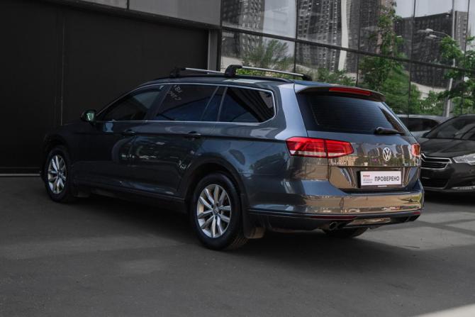 Volkswagen Passat B8 с пробегом 2016 года, цена 1 670 000 рублей, 266958 км, универсал, Автокод Объявления
