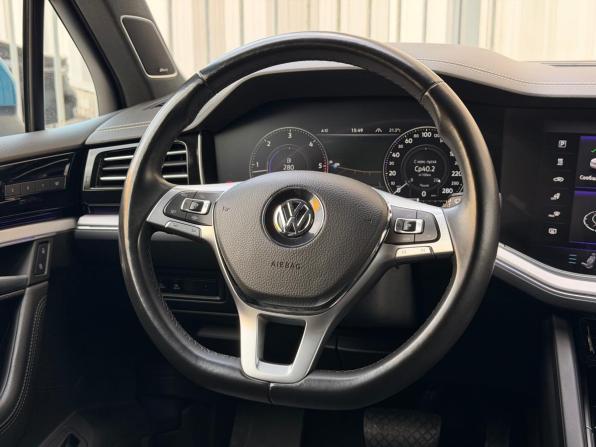 Volkswagen Touareg III с пробегом 2018 года, цена 4 930 000 рублей, 119000 км, внедорожник, Автокод Объявления