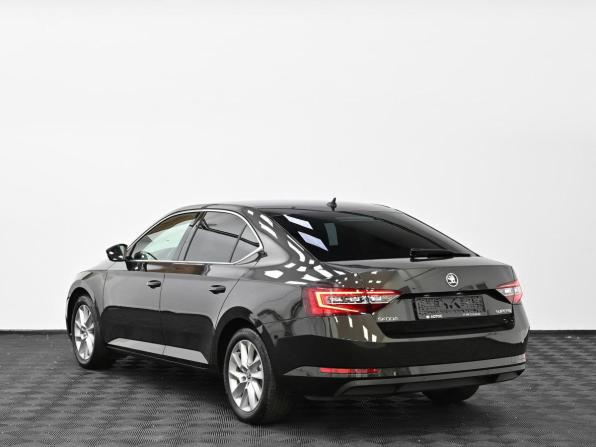 Skoda Superb III с пробегом 2016 года, цена 1 549 000 рублей, 127000 км, лифтбек, Автокод Объявления