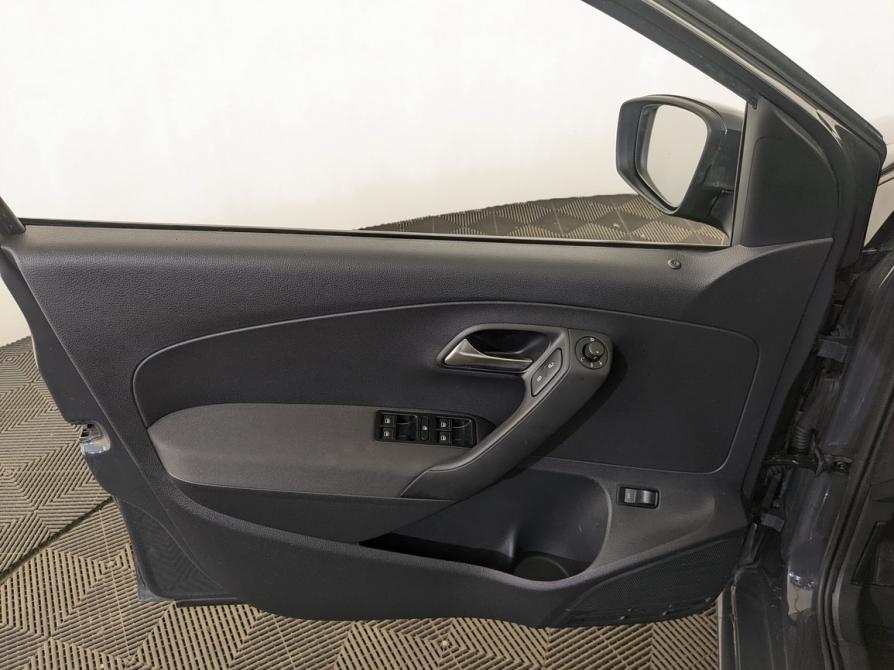 Volkswagen Polo V Москва  - изображение 19