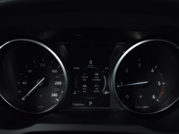 Land Rover Range Rover Evoque I Рестайлинг с пробегом 2017 года, цена 2 599 997 рублей, 116604 км, внедорожник, Автокод Объявления