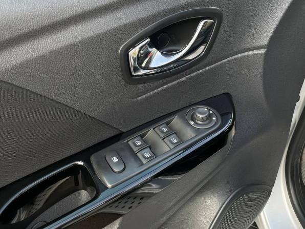 Renault Kaptur I с пробегом 2018 года, цена 1 690 000 рублей, 94504 км, внедорожник, Автокод Объявления