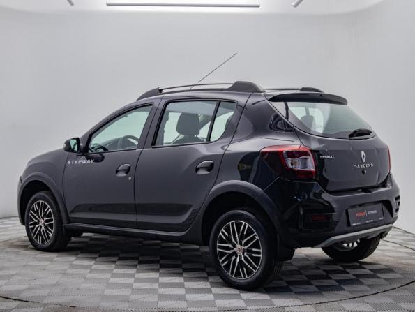 Renault Sandero II с пробегом 2017 года, цена 850 000 рублей, 111745 км, хэтчбек, Автокод Объявления