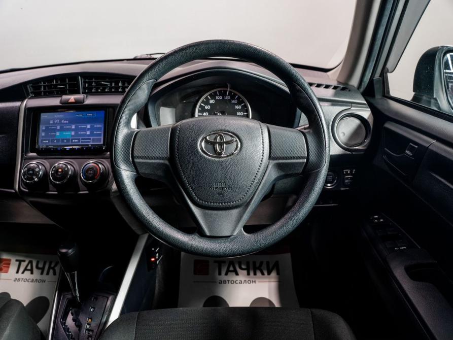 Toyota Corolla XI (E160 E170) Рестайлинг 2 Чита  - изображение 8