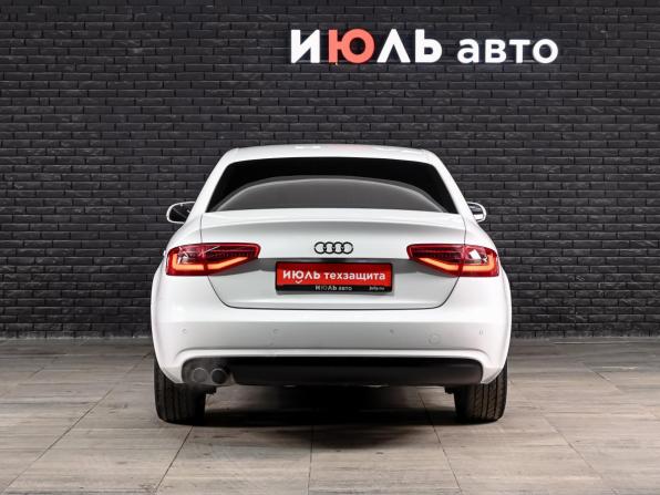 Audi A4 IV (B8) Рестайлинг с пробегом 2012 года, цена 1 200 000 рублей, 170582 км, седан, Автокод Объявления