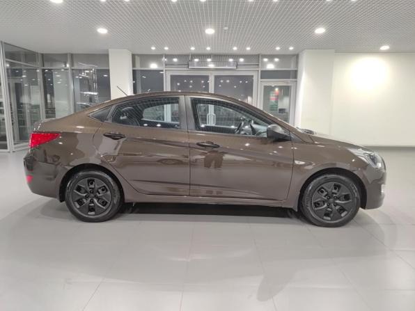 Hyundai Solaris I Рестайлинг с пробегом 2015 года, цена 1 070 000 рублей, 63482 км, седан, Автокод Объявления
