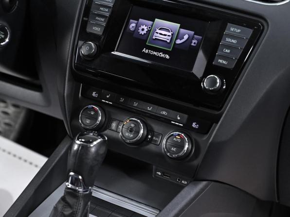 Skoda Octavia III (A7) с пробегом 2013 года, цена 619 000 рублей, 136000 км, лифтбек, Автокод Объявления