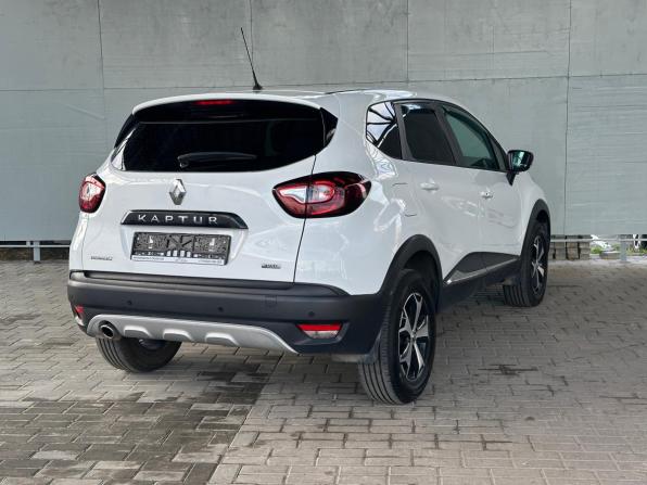 Renault Kaptur I с пробегом 2017 года, цена 1 499 000 рублей, 110300 км, внедорожник, Автокод Объявления