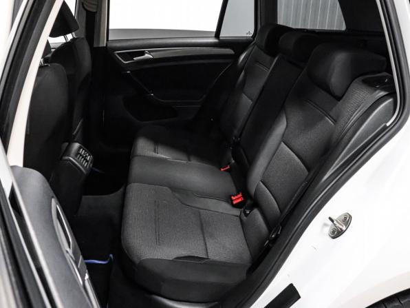 Volkswagen Golf VII с пробегом 2016 года, цена 1 499 000 рублей, 286688 км, универсал, Автокод Объявления