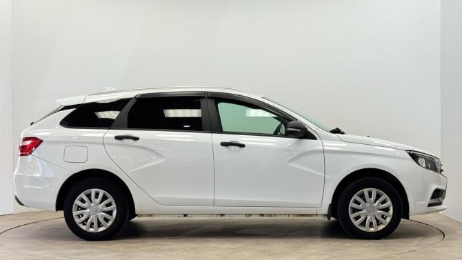 Lada (ВАЗ) Vesta I с пробегом 2022 года, цена 1 200 000 рублей, 64000 км, универсал, Автокод Объявления