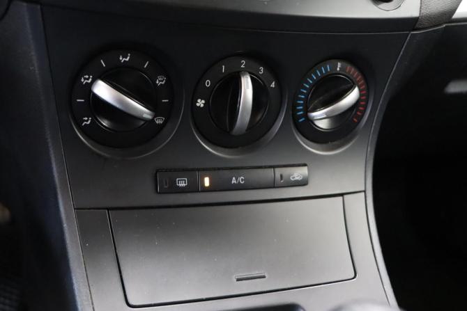 Mazda 3 II (BL) Рестайлинг с пробегом 2012 года, цена 799 990 рублей, 188730 км, хэтчбек, Автокод Объявления