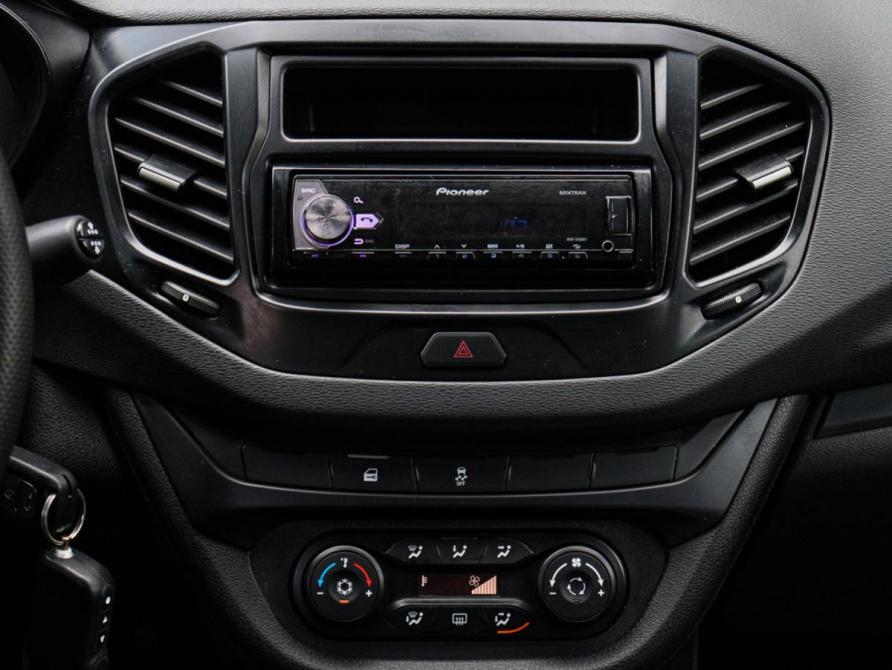 Lada (ВАЗ) Vesta I Москва  - изображение 11