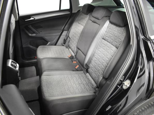 Volkswagen Tiguan II Рестайлинг с пробегом 2021 года, цена 2 498 100 рублей, 190952 км, внедорожник, Автокод Объявления