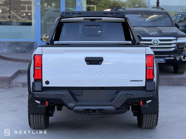 Новый Toyota Tacoma IV 2025 года, цена 10 990 000 рублей, offers.body_type.unknown, Автокод Объявления