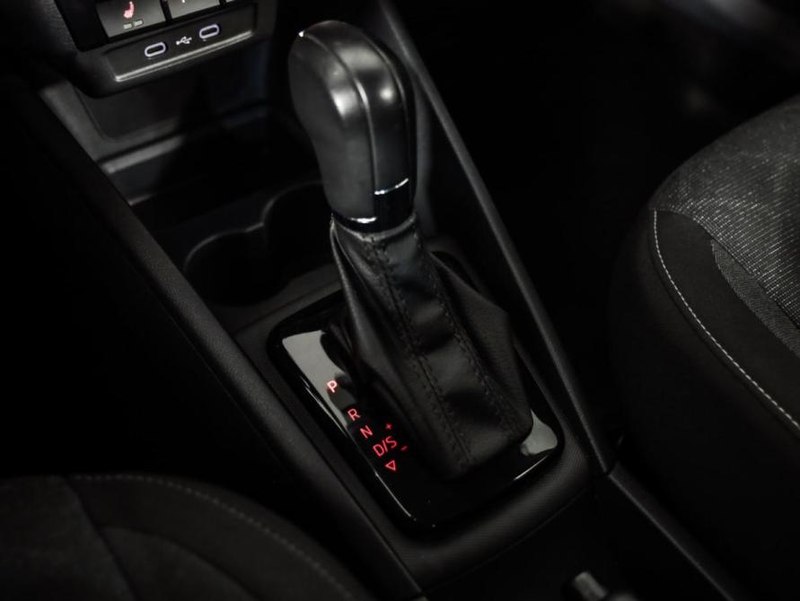Volkswagen Polo VI Санкт-Петербург  - изображение 17