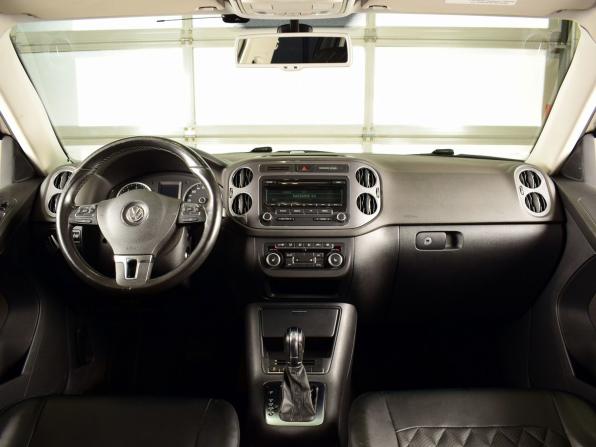 Volkswagen Tiguan I Рестайлинг с пробегом 2012 года, цена 1 379 995 рублей, 256443 км, внедорожник, Автокод Объявления