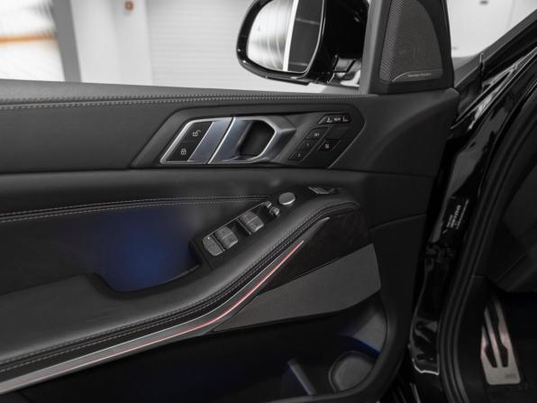 BMW X7 I (G07) Рестайлинг с пробегом 2023 года, цена 14 900 000 рублей, 22060 км, внедорожник, Автокод Объявления