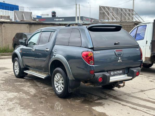 Mitsubishi L200 IV с пробегом 2007 года, цена 1 330 000 рублей, 261296 км, пикап, Автокод Объявления