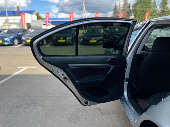 Skoda Octavia II (A5) Рестайлинг с пробегом 2013 года, цена 750 000 рублей, 257535 км, лифтбек, Автокод Объявления