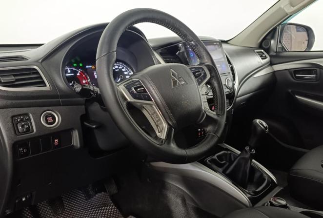 Mitsubishi Pajero Sport III с пробегом 2018 года, цена 2 420 000 рублей, 203335 км, внедорожник, Автокод Объявления