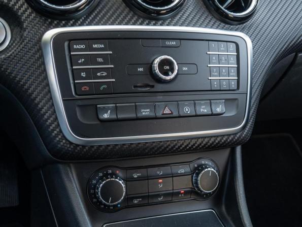 Mercedes-Benz GLA I (X156) Рестайлинг с пробегом 2018 года, цена 1 600 000 рублей, 156744 км, внедорожник, Автокод Объявления