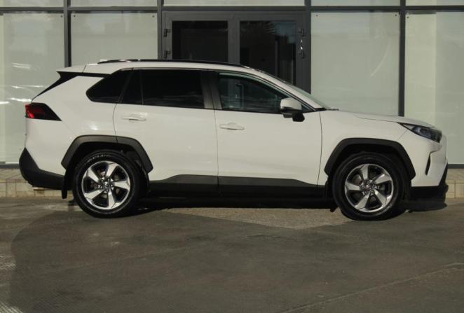 Toyota RAV4 IV (XA40) Рестайлинг с пробегом 2019 года, цена 2 590 000 рублей, 192553 км, внедорожник, Автокод Объявления