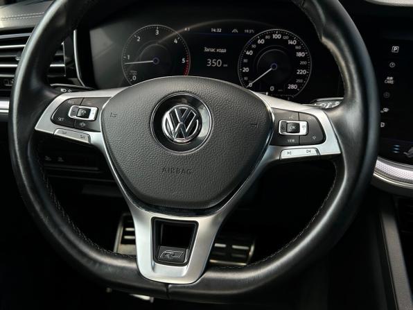 Volkswagen Touareg III с пробегом 2020 года, цена 4 198 600 рублей, 183960 км, внедорожник, Автокод Объявления