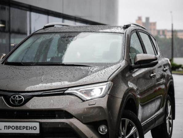 Toyota RAV4 IV (XA40) Рестайлинг с пробегом 2017 года, цена 2 449 000 рублей, 79389 км, внедорожник, Автокод Объявления