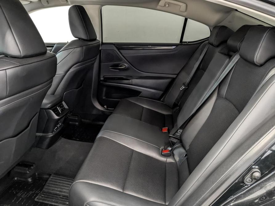 Lexus ES VII Москва  - изображение 18