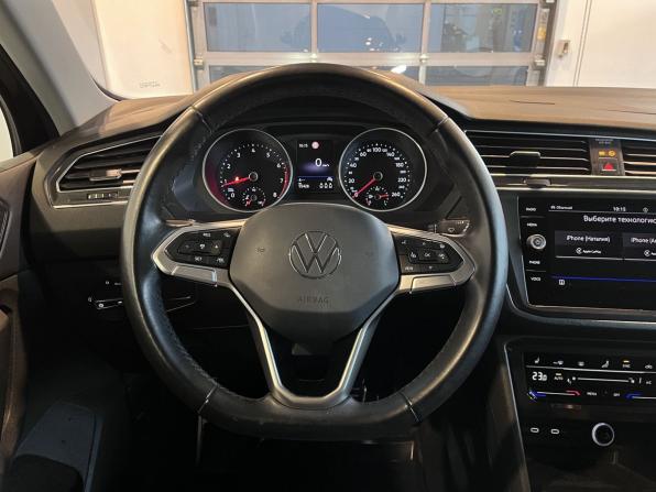 Volkswagen Tiguan II Рестайлинг с пробегом 2022 года, цена 2 540 000 рублей, 55427 км, внедорожник, Автокод Объявления