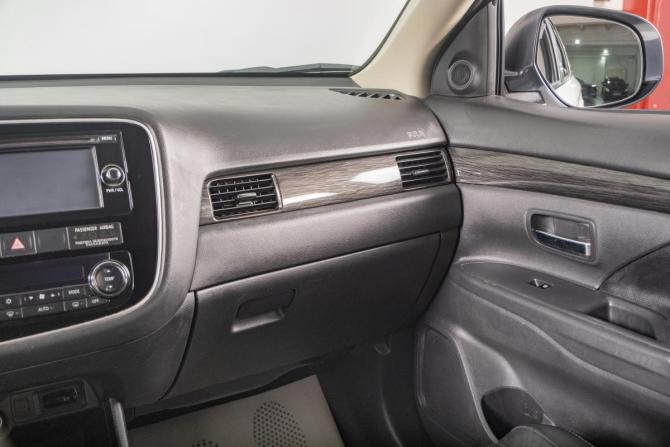 Mitsubishi Outlander III Рестайлинг 2 с пробегом 2016 года, цена 1 869 000 рублей, 86000 км, внедорожник, Автокод Объявления