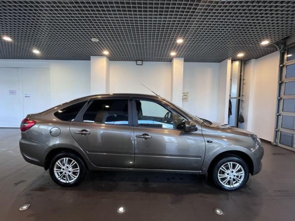 Lada (ВАЗ) Granta I Рестайлинг с пробегом 2022 года, цена 880 000 рублей, 26300 км, лифтбек, Автокод Объявления