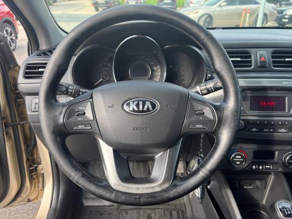 Kia Rio III с пробегом 2015 года, цена 800 000 рублей, 231694 км, седан, Автокод Объявления