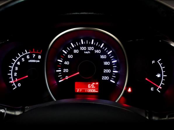 Kia Rio III Рестайлинг с пробегом 2015 года, цена 950 000 рублей, 113903 км, седан, Автокод Объявления