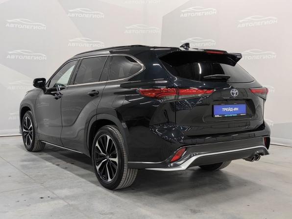 Toyota Crown Kluger с пробегом 2021 года, цена 6 000 000 рублей, 46114 км, внедорожник, Автокод Объявления