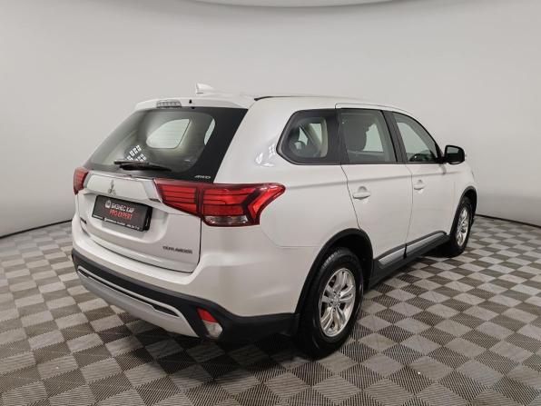 Mitsubishi Outlander III Рестайлинг 3 с пробегом 2019 года, цена 1 999 000 рублей, 135978 км, внедорожник, Автокод Объявления