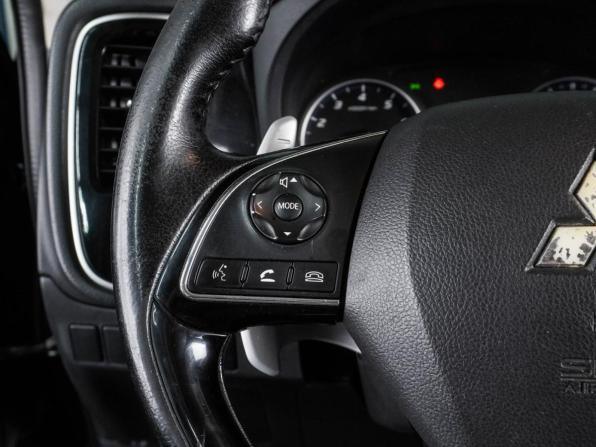 Mitsubishi Outlander III Рестайлинг 2 с пробегом 2016 года, цена 1 999 000 рублей, 187040 км, внедорожник, Автокод Объявления