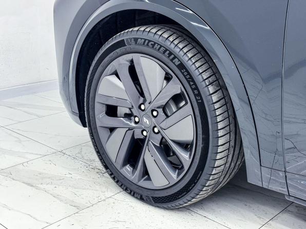 Li Auto (Lixiang) L9 I Рестайлинг с пробегом 2024 года, цена 7 700 000 рублей, 17916 км, внедорожник, Автокод Объявления