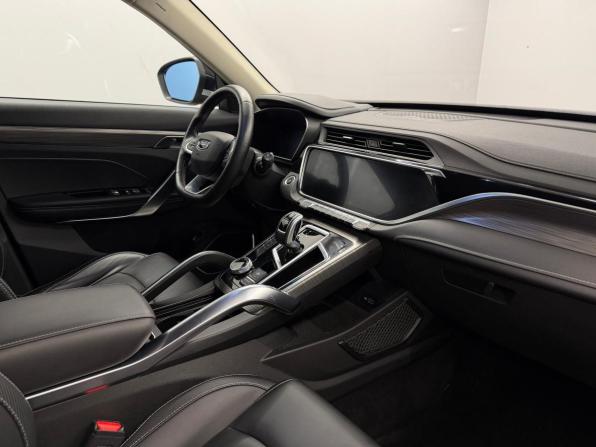 Geely Atlas Pro с пробегом 2023 года, цена 1 765 000 рублей, 123668 км, внедорожник, Автокод Объявления