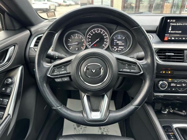 Mazda 6 III (GJ) Рестайлинг с пробегом 2017 года, цена 2 370 000 рублей, 97403 км, седан, Автокод Объявления