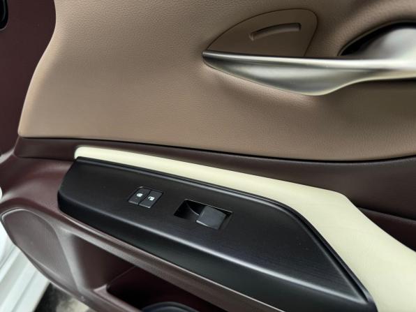 Lexus ES VII с пробегом 2018 года, цена 3 845 000 рублей, 20656 км, седан, Автокод Объявления
