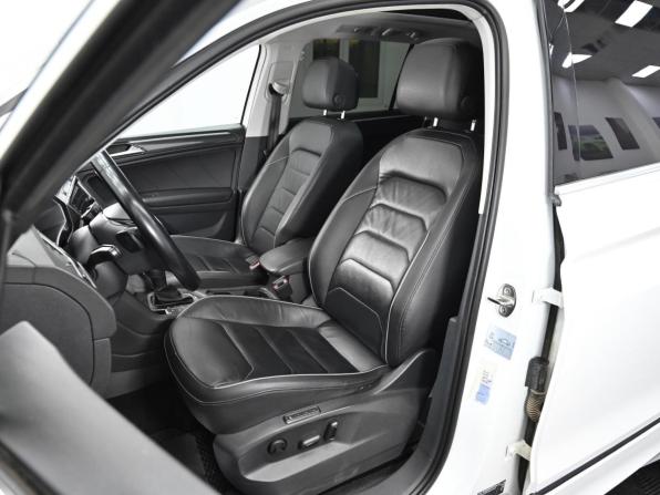 Volkswagen Tiguan II с пробегом 2018 года, цена 2 349 000 рублей, 180000 км, внедорожник, Автокод Объявления