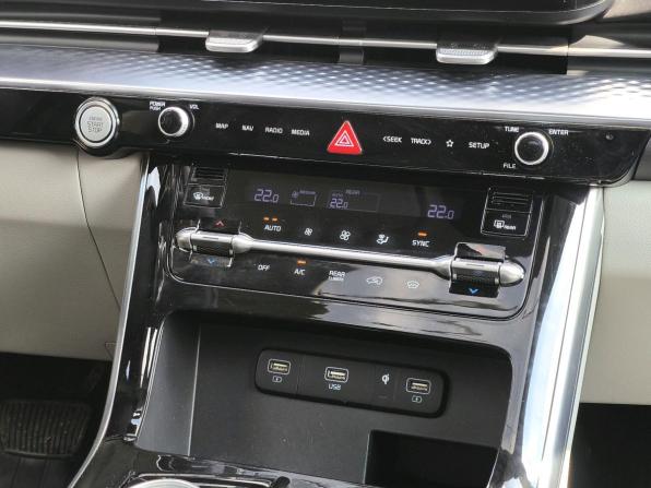 Kia Carnival IV с пробегом 2022 года, цена 4 835 000 рублей, 60900 км, минивэн, Автокод Объявления