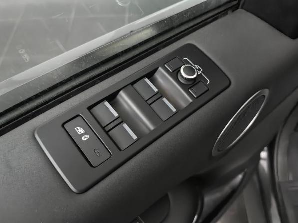 Land Rover Discovery V с пробегом 2019 года, цена 3 699 000 рублей, 184770 км, внедорожник, Автокод Объявления