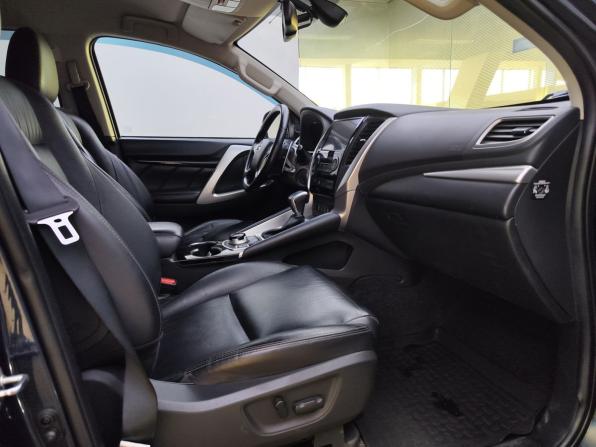 Mitsubishi Pajero Sport III с пробегом 2018 года, цена 3 350 000 рублей, 85555 км, внедорожник, Автокод Объявления