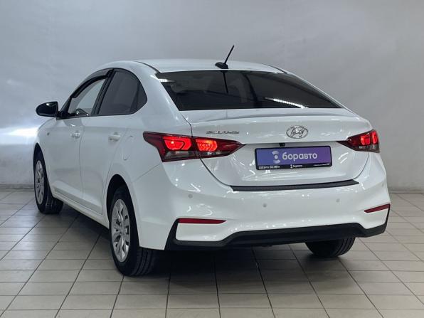 Hyundai Solaris II с пробегом 2019 года, цена 1 050 000 рублей, 196060 км, седан, Автокод Объявления