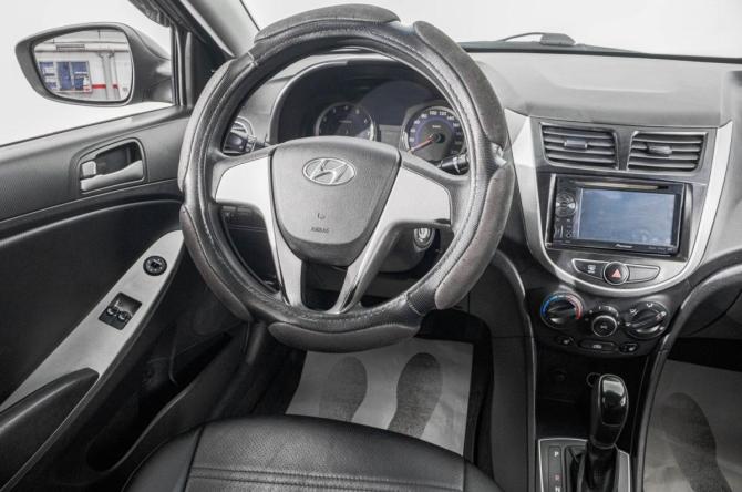 Hyundai Solaris I Рестайлинг с пробегом 2016 года, цена 1 249 000 рублей, 143000 км, седан, Автокод Объявления